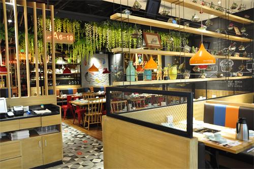 魚樂飛工業(yè)風裝修風格餐廳